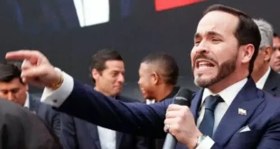 Abelardo de la Espriella durante una rueda de prensa en Colombia.