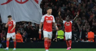 Bukayo Saka celebrando su gol contra el Atlético de Madrid en Champions League