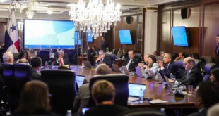 Reunión del Consejo de Gabinete en Panamá tratando temas económicos