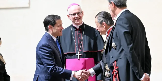 Marco Rubio durante su visita oficial al Vaticano para conversar con el Papa León XIV