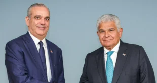 José Raúl Mulino y Luis Abinader durante su reunión bilateral en Panamá.