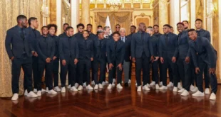 Entrega del pabellón nacional a la selección de fútbol de Panamá y nacionalización de Thomas Christiansen