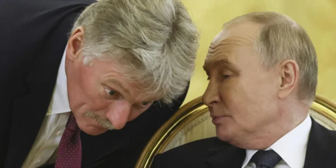 El portavoz del Kremlin, Dmitri Peskov junto a Vladimir Putin