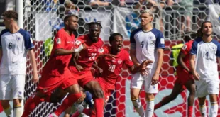 Cyle Larin celebrando el gol del empate de Canadá contra Bosnia en el Mundial 2026