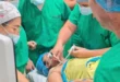 Equipo médico realizando ablación térmica por microondas en el Hospital Dr. Gustavo Nelson Collado