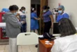Personal médico del Minsa atendiendo a una paciente en la jornada de implantes subdérmicos en Las Margaritas