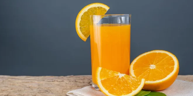 Beneficios de la naranja y la vitamina C en la salud cerebral y la memoria de adultos mayores