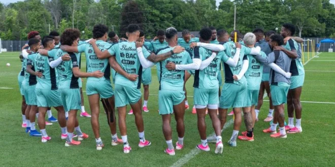 Jugadores de la Selección de Panamá entrenando en su campamento base antes de viajar a Nueva Jersey para el Mundial 2026.