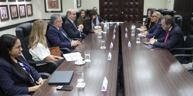 Reunión de ministros de Panamá y representantes de la OCDE para la integración del país