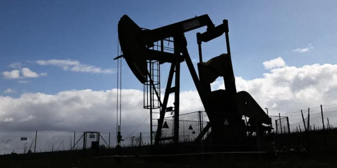 Impacto geopolítico en el precio del petróleo por tensiones entre EE.UU. e Irán