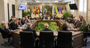 El Presidente Mulino junto a líderes de América Latina en el Palacio Bolívar de Panamá durante el Bicentenario del Congreso Anfictiónico.