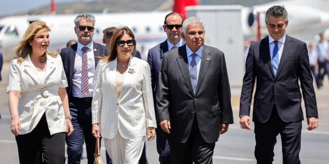El Presidente Mulino y la delegación oficial de Panamá en la inauguración de Posidonia 2026 en Grecia