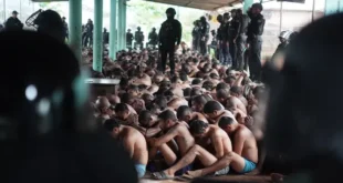 Operativo de traslado de reos de alta peligrosidad por el Ministerio de Seguridad de Panamá hacia la Isla Coiba.