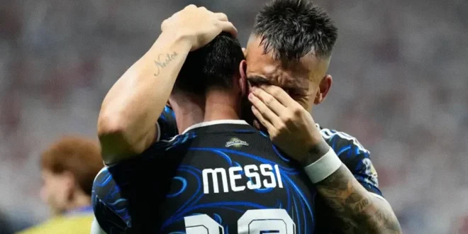 Lionel Messi celebrando la victoria de Argentina en la semifinal del Mundial 2026