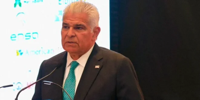 El presidente José Raúl Mulino durante su discurso en la Cena Anual de Apede