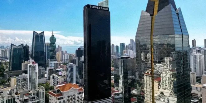 Edificios financieros en la Ciudad de Panamá que representan el Centro Bancario Internacional