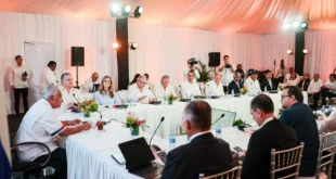Reunión del Gabinete Logístico de Panamá liderada por el presidente José Raúl Mulino en el puerto de Cristóbal, Colón
