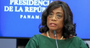 Lucy Molinar y su gestión en el Ministerio de Educación de Panamá