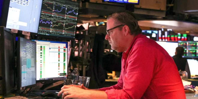 Desplome de Wall Street por tensiones geopolíticas y resultados tecnológicos