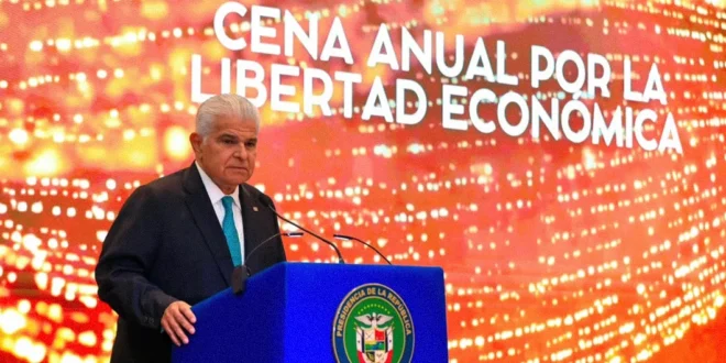 El Presidente José Raúl Mulino durante su intervención en la cena anual de APEDE.