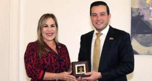 La presidenta de la Asamblea Nacional Shirley Castañedas junto al embajador de Estados Unidos en una reunión bilateral de alto nivel.