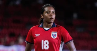 Analía Arosemena, futbolista panameña