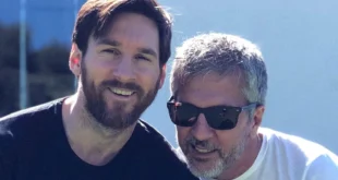 Jorge Messi junto a su hijo Lionel Messi en una celebración familiar