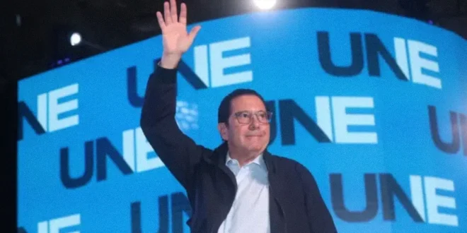 Inscripción del partido político UNE por Martín Torrijos
