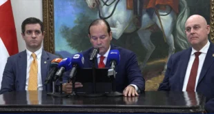 El canciller Javier Martínez-Acha en conferencia de prensa en el Salón Bolívar de la Cancillería de Panamá