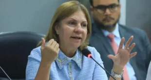 Ministra de Gobierno Dinoska Montalvo en la sustentación de presupuesto ante la Comisión de Presupuesto en Panamá.