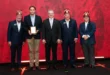 El ministro Orillac junto a directivos de Shriners y The Panama Clinic firmando el acuerdo de salud pediátrica.