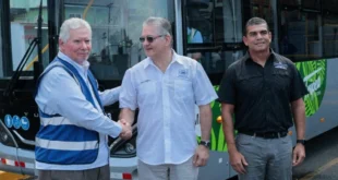 Ministro Orillac impulsa la movilidad eléctrica en el Casco Antiguo