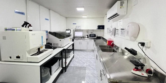 Inauguración de laboratorio clínico en Puerto Caimito por el Minsa