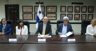 Firma de acuerdo entre representantes de Panamá y el Banco Mundial para la modernización de tierras
