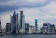Rascacielos y centro financiero de la Ciudad de Panamá que simbolizan el crecimiento económico proyectado por la CEPAL