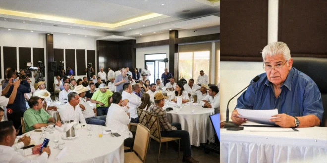 Presidente Mulino conversando con productores agrícolas en Coclé sobre el programa Mi Primer Empleo Agro