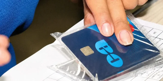 Tarjeta de débito del PASE-U de la Caja de Ahorros de Panamá