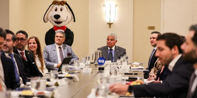 El presidente José Raúl Mulino durante el encuentro estratégico en Nueva York.