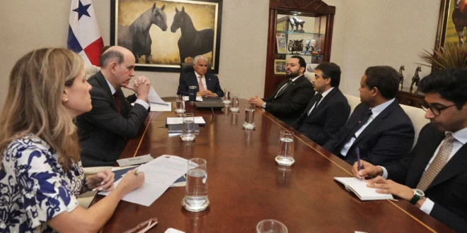 El presidente José Raúl Mulino reunido con la delegación oficial del Estado de Qatar en Ciudad de Panamá.
