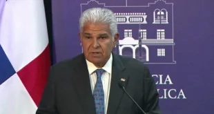 Presidente Mulino en conferencia de prensa explicando las cifras de empleo del INEC en Panamá
