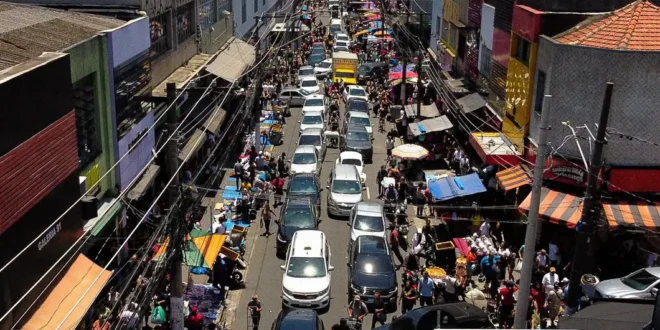 Brasil aprueba reducir la semana laboral de seis a cinco días