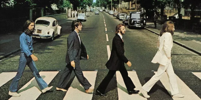 La evolución lírica temprana de The Beatles a través de 'There's a Place'