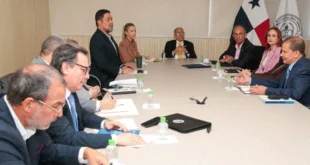 Reunión de la comisión interinstitucional para la construcción de viviendas en Panamá