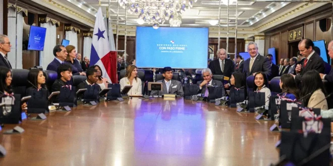 Consejo de Gabinete Estudiantil en Panamá
