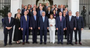 Reunión Estratégica País del Foro Económico Mundial en el Palacio de Las Garzas con el presidente José Raúl Mulino.