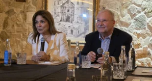 Reunión del Foro Económico Mundial evaluando la economía de Panamá