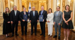 Firma del memorando de entendimiento entre Panamá y el Foro Económico Mundial en el Palacio de Las Garzas.